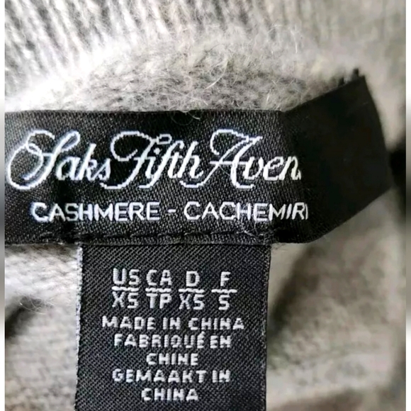 Saks Fifth Avenue Women's Gray 100% Cashmere Flare Sleeve Turtleneck Sweater! XS - Picture 5 of 6
